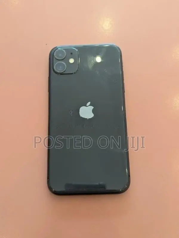Apple iPhone 11 64 (Used)