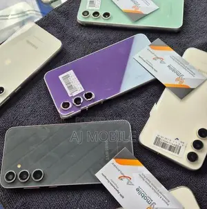 Samsung Galaxy S23 256GB (Used)