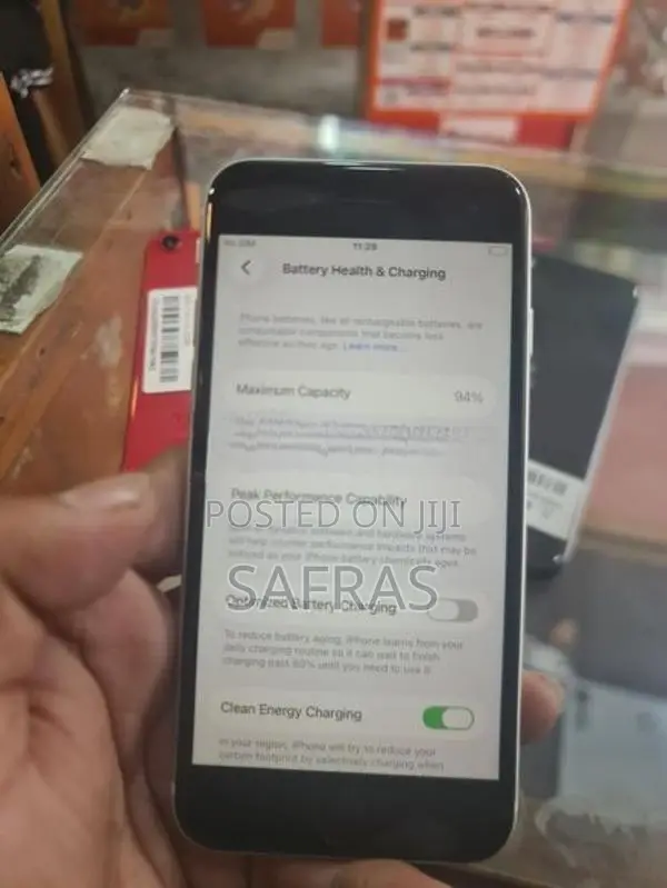 Apple iPhone SE 2 (Used)