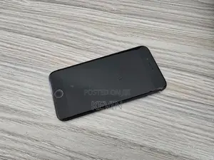 Apple iPhone 7 32GB Black (Used)