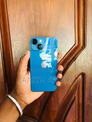 Apple iPhone 13 (Used)