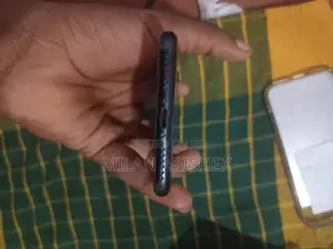 Apple iPhone 7 (Used)