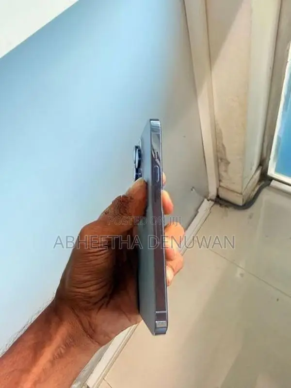 Apple iPhone 13 Pro (Used)