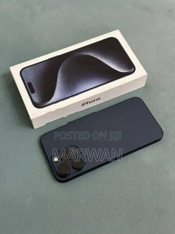 Apple iPhone 15 Pro Max 256GB (Used)