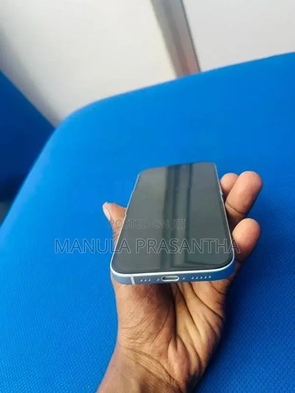 Apple iPhone 15 (Used)