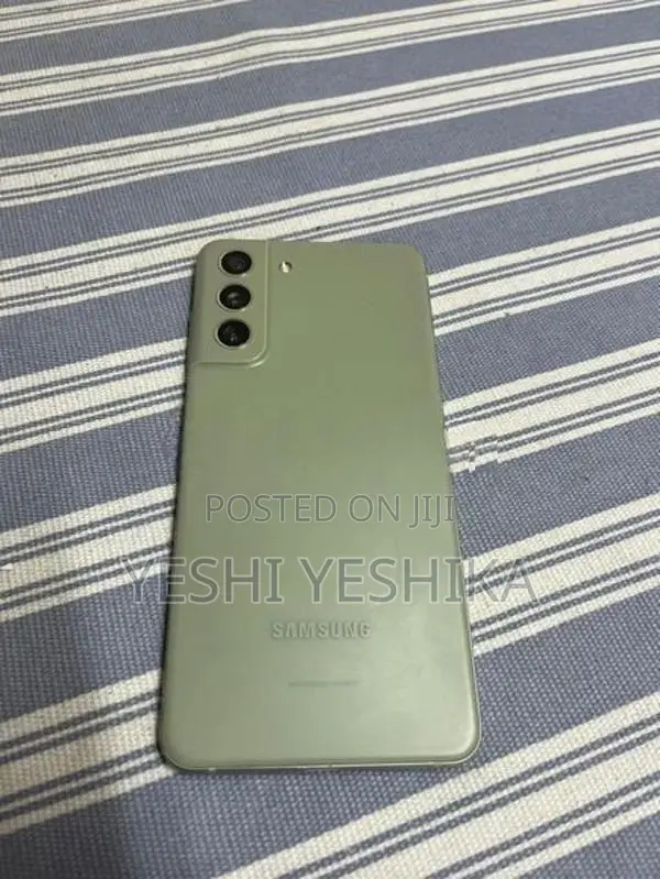 Samsung Galaxy S21 FE (Used)