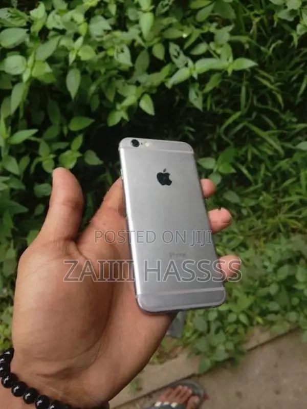 Apple iPhone 6S 64 Gb (Used)