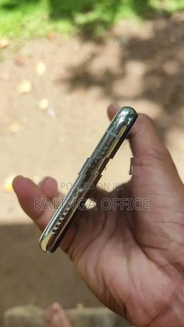 Apple iPhone XS 256GB (Used)