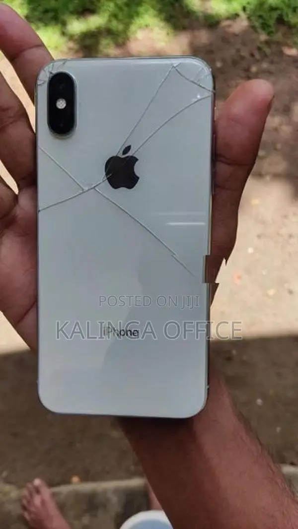 Apple iPhone XS 256GB (Used)