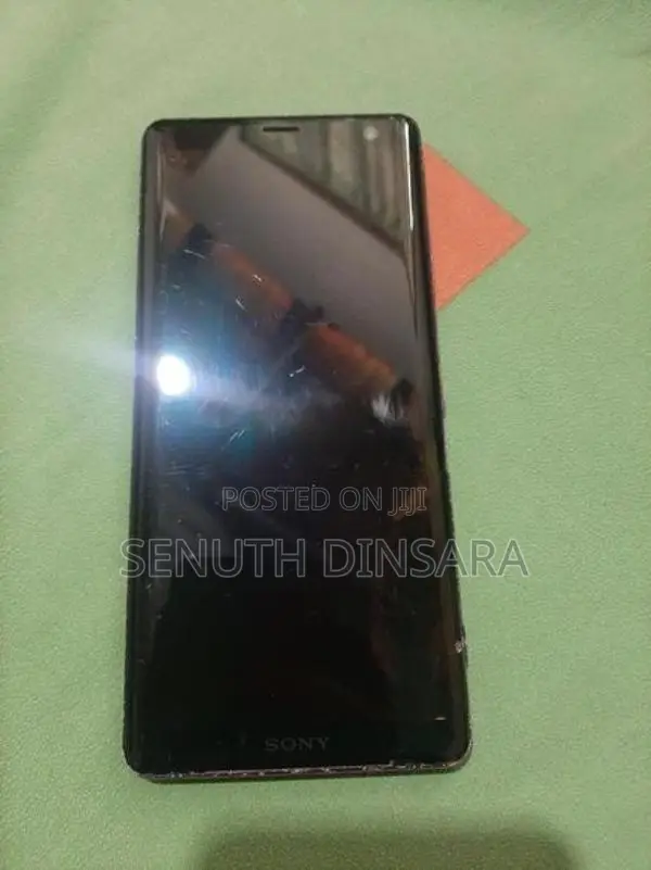 Sony Xperia XZ3 (Used)