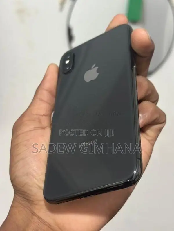 Apple iPhone XS (Used)