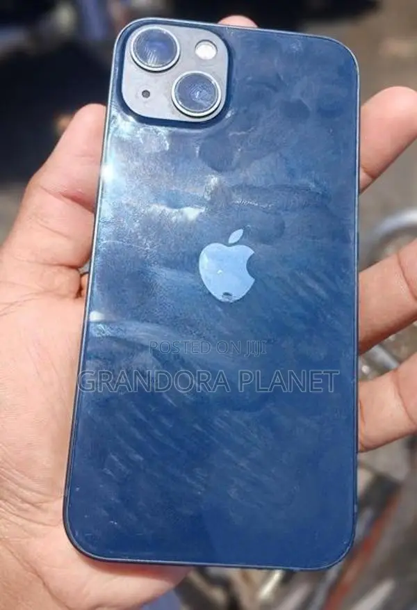 Apple iPhone 13 (Used)