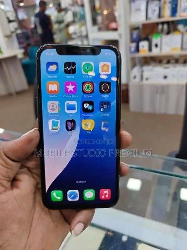 Apple iPhone XS (Used)