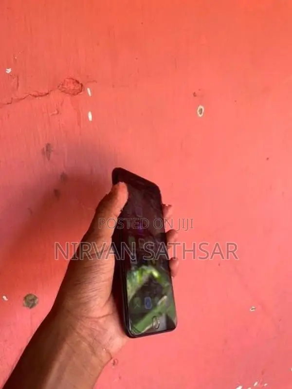 Apple iPhone 7 Plus (Used)