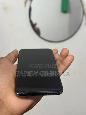 Apple iPhone XS (Used)
