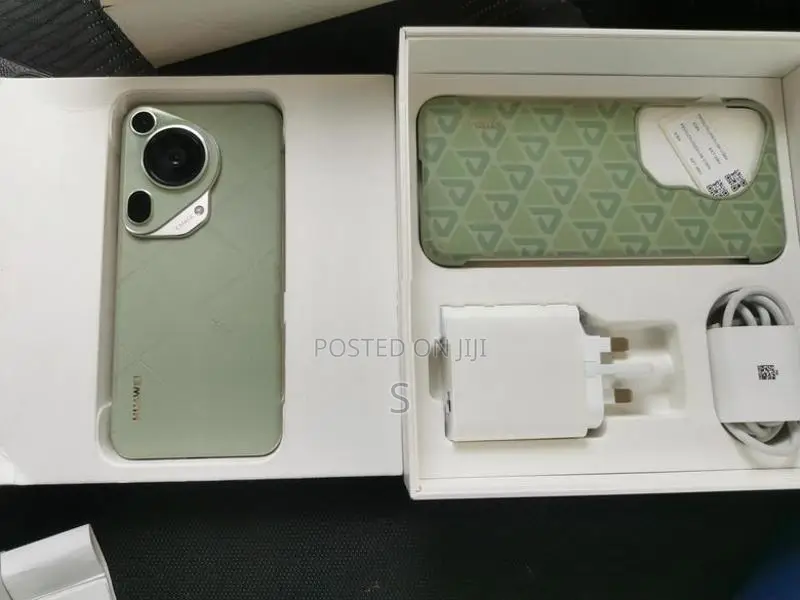 Huawei Pura 70 Ultra (Used)