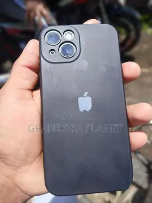 Apple iPhone 13 (Used)