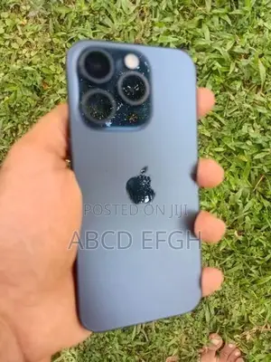 Apple iPhone 15 Pro (Used)