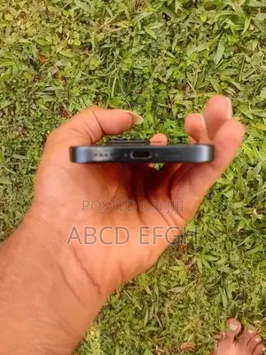 Apple iPhone 15 Pro (Used)