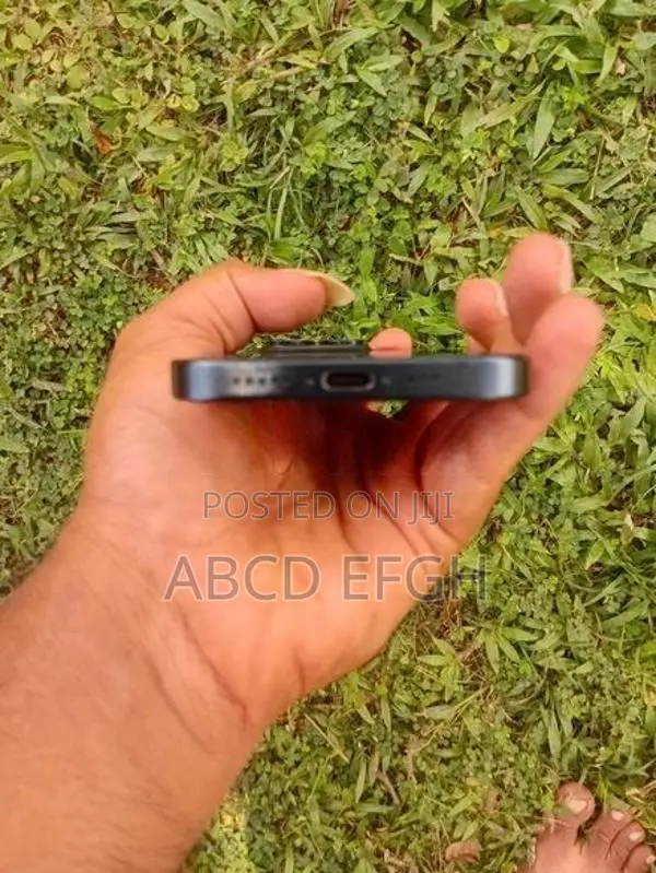 Apple iPhone 15 Pro (Used)