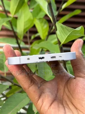 Apple iPhone 14 (Used)