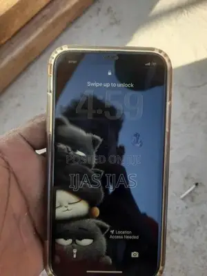 Apple iPhone 11 I Phone (Used)