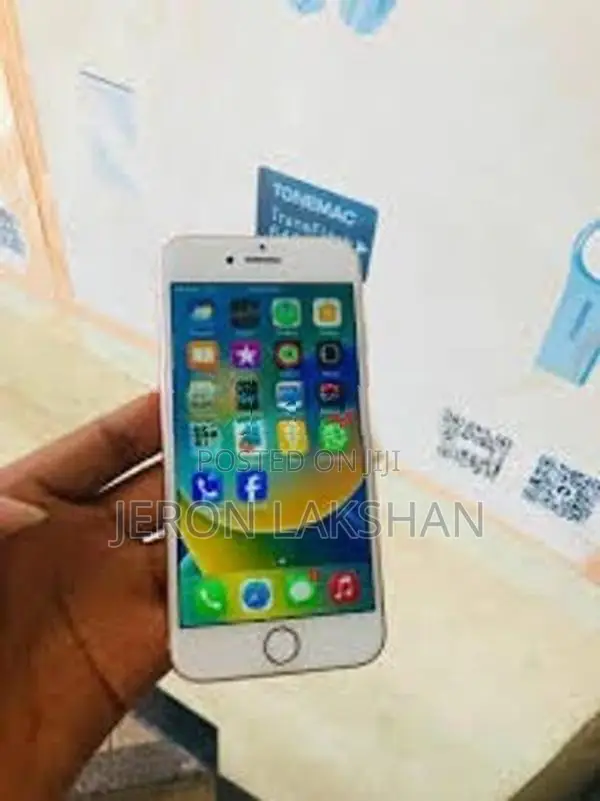 Apple iPhone 8 I Phone (Used)