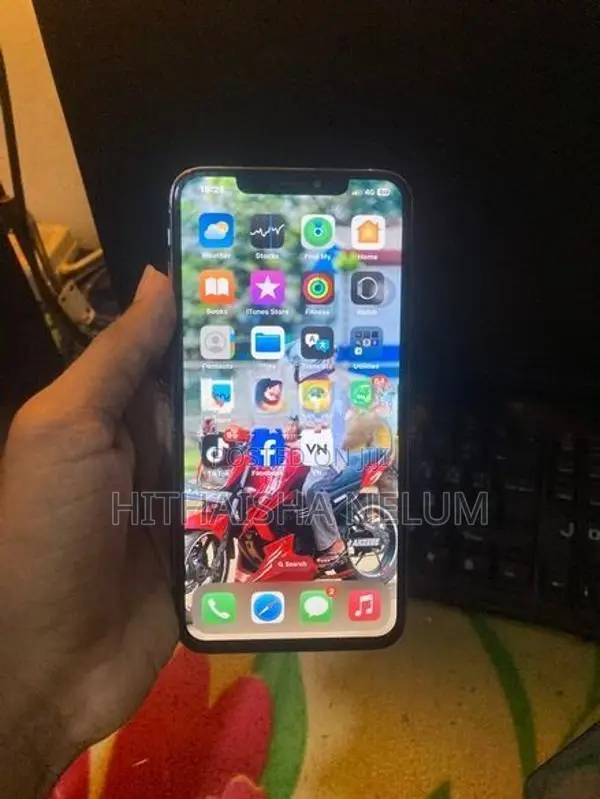 Apple iPhone XS Max (Used)