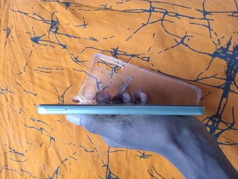Samsung Galaxy A24 (Used)