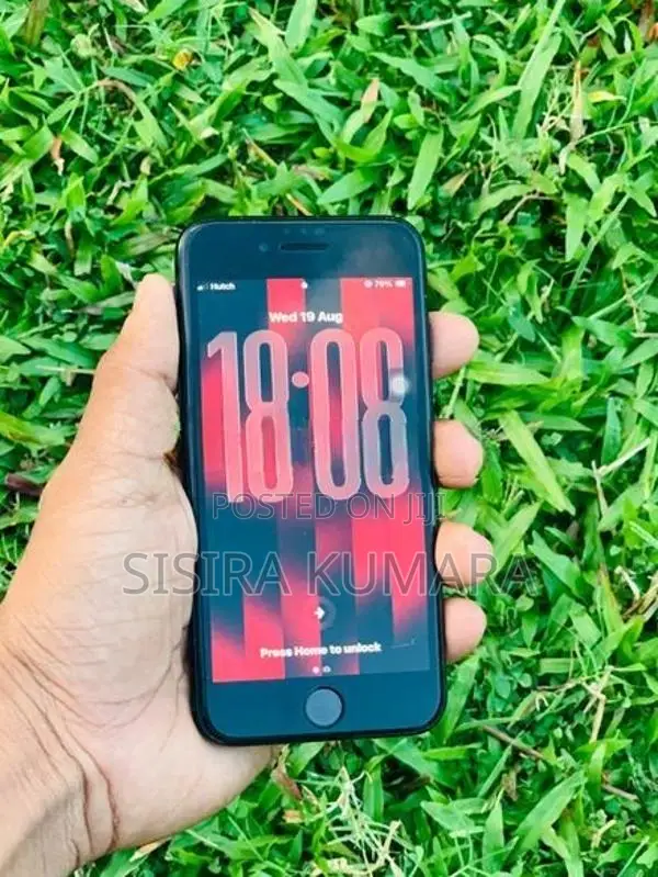 Apple iPhone SE 3 (Used)