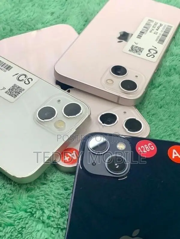 Apple iPhone 13 256GB (Used)
