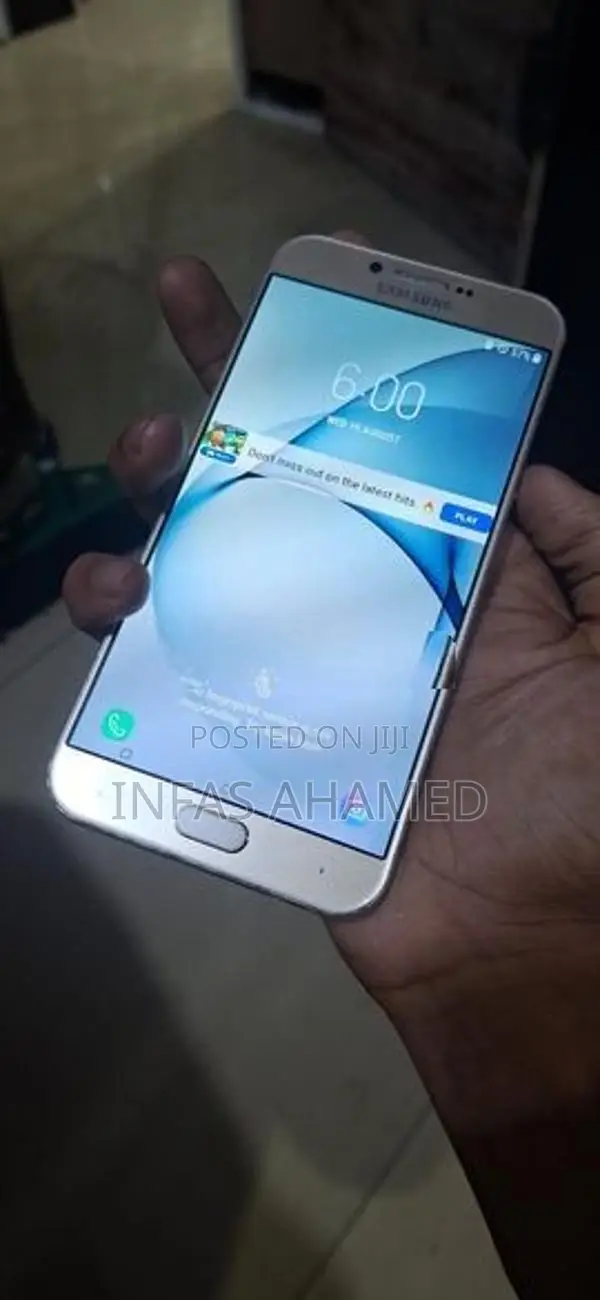 Samsung Galaxy A8 (Used)