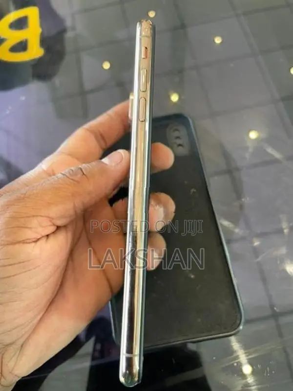 Apple iPhone XS Max 256GB (Used)