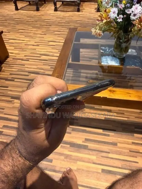 Apple iPhone XS Max (Used)