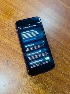 Apple iPhone SE 3 5G 128GB (Used)