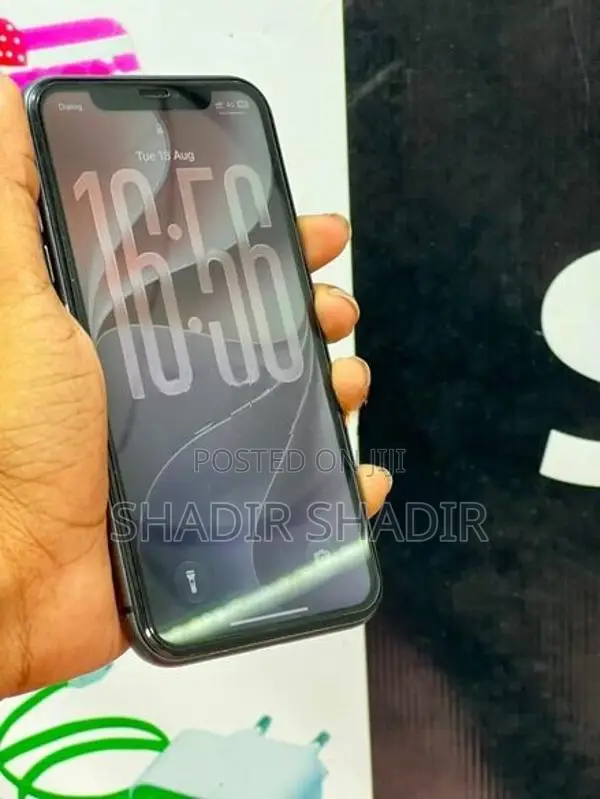 Apple iPhone 11 (Used)