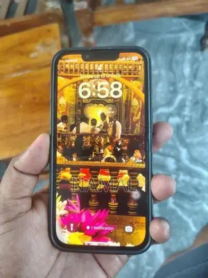 Apple iPhone 13 (Used)