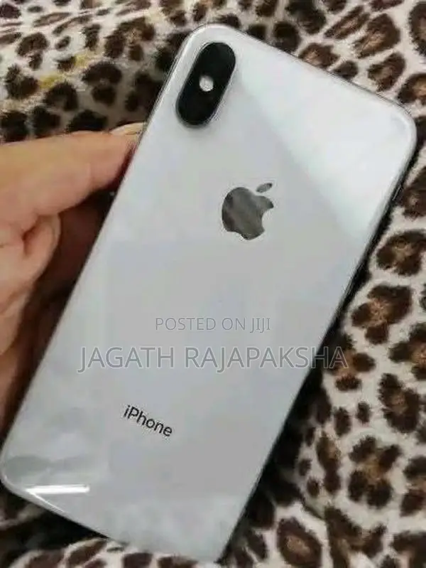 Apple iPhone XS 256GB (Used)
