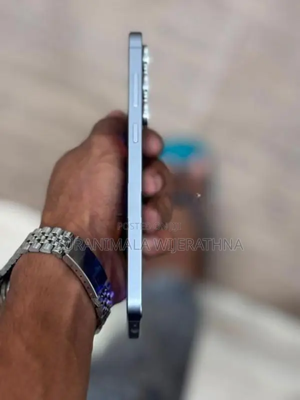 Samsung Galaxy S25 FE (Used)