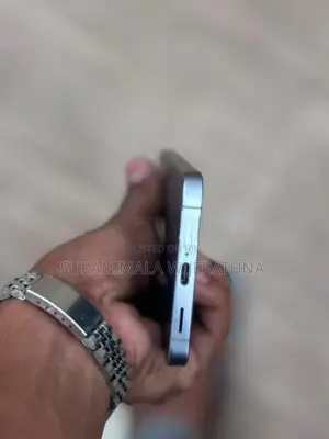 Samsung Galaxy S25 FE (Used)