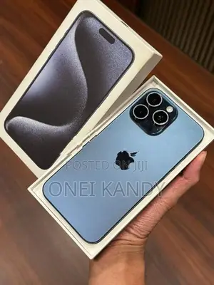 Apple iPhone 15 Pro Max 256GB (Used)