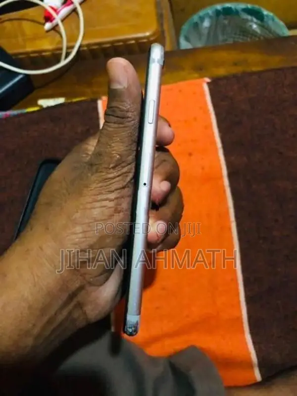 Apple iPhone 6S 2015 (Used)