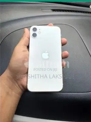 Apple iPhone 11 (Used)