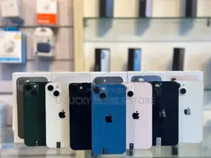 Apple iPhone 13 (Used)
