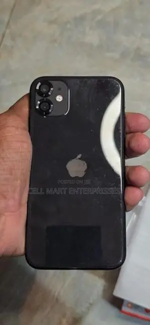 Apple iPhone 11 (Used)