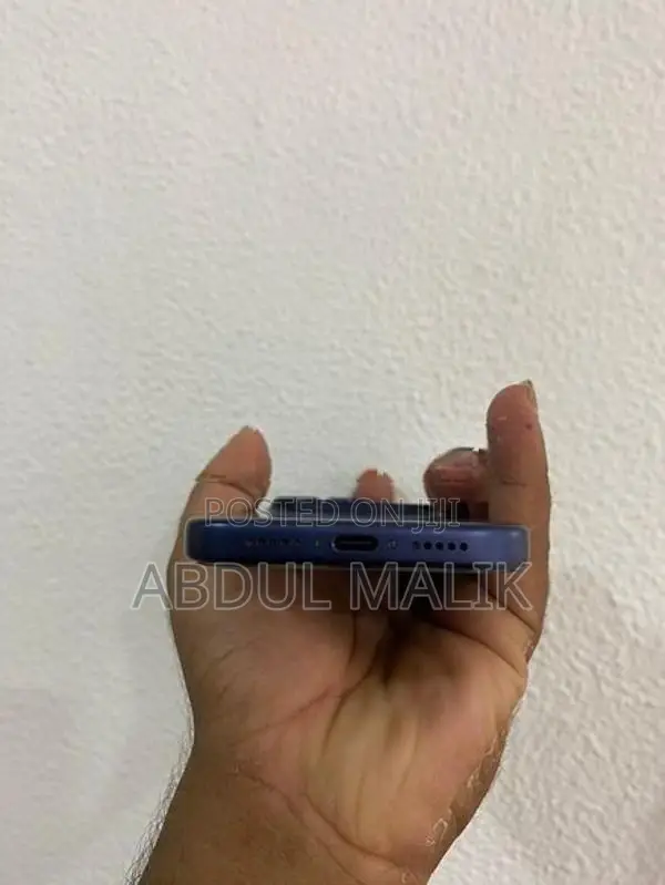 Apple iPhone 17 Pro 256GB SIM (Used)
