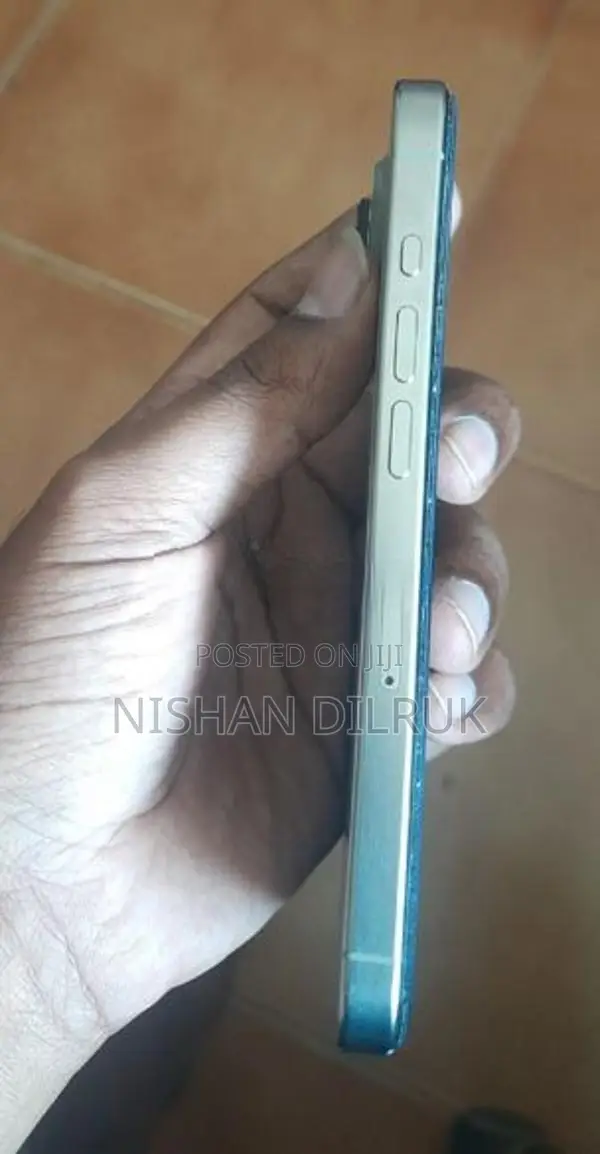 Apple iPhone 15 Pro 256GB (Used)