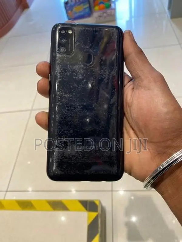 Samsung Galaxy M21 64 Gb (Used)