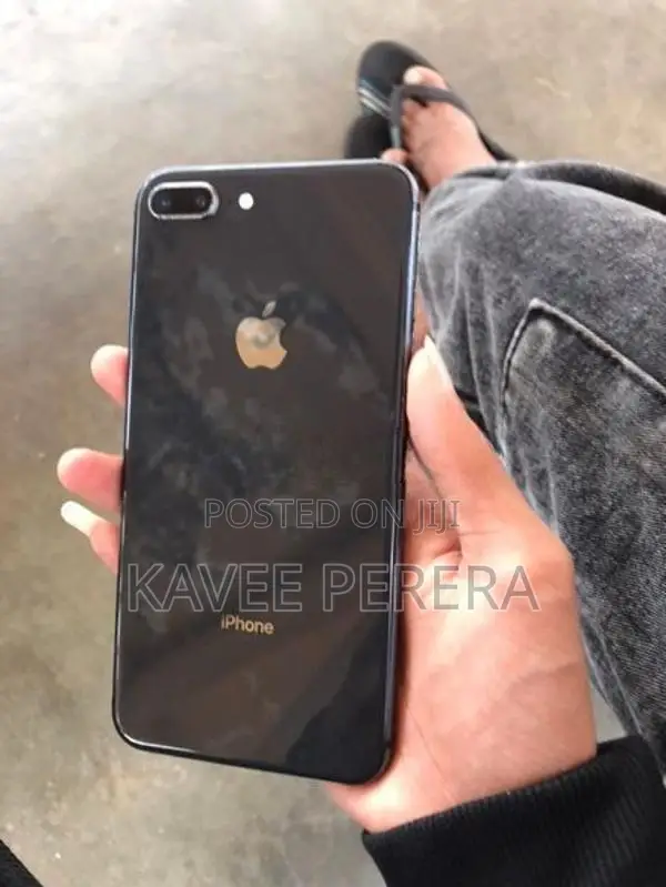Apple iPhone 8 Plus (Used)