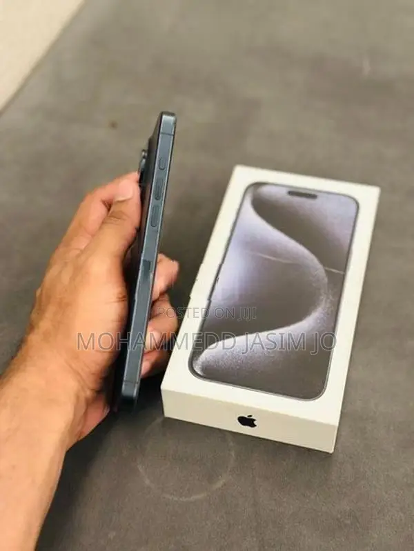 Apple iPhone 15 Pro Max 256 GB (Used)